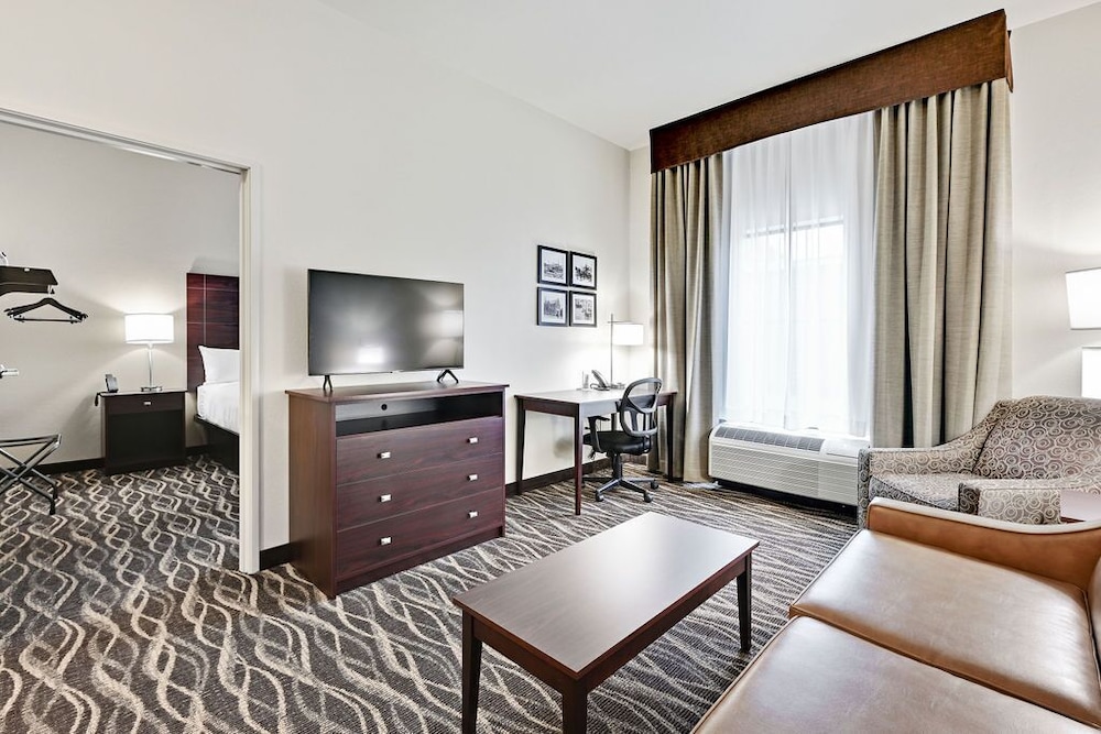 Cobblestone Hotel & Suites Mosinee - photo 14