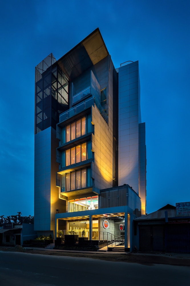 Grand Palace Hotel & Resorts Rangpur — 4-Star Luxury Hotel in Rangpur, Bangladesh