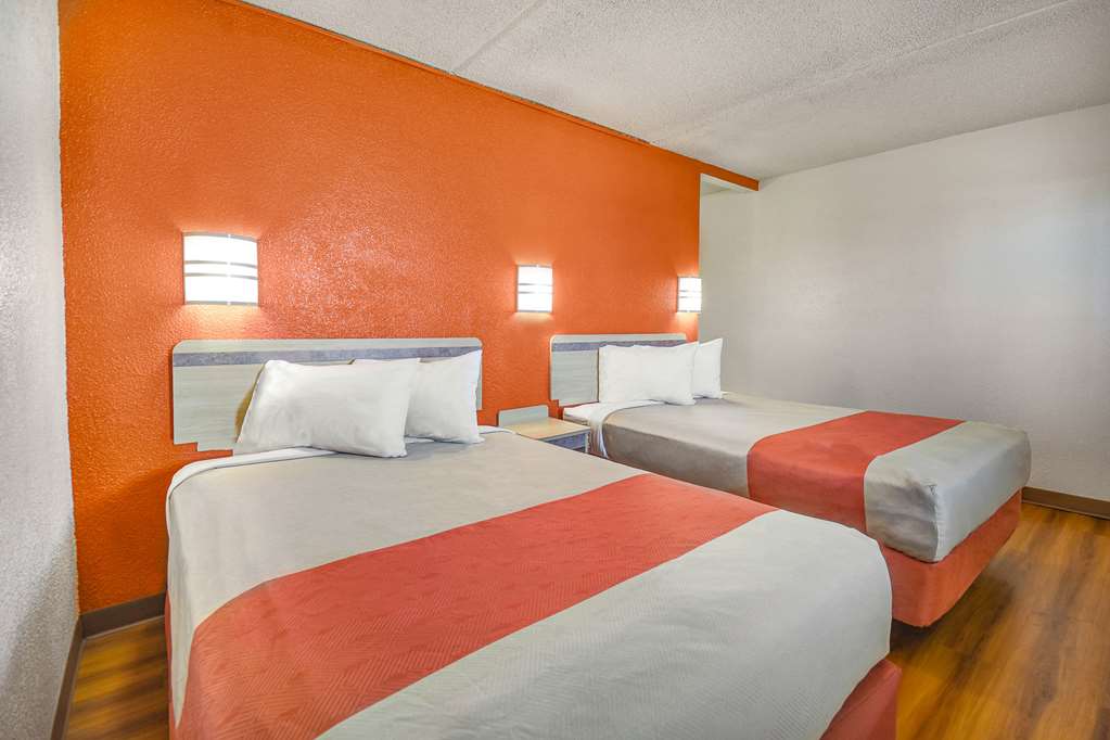 Motel 6 North Ridgeville OH Cleveland Intl Airport N Ridgeville - photo 7