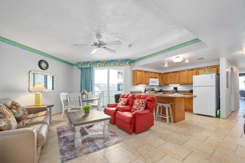 Stunning 2BR Oceanfront Beach Villa 3 Balconies — 4-Star Luxury Hotel in Daytona Beach, United States