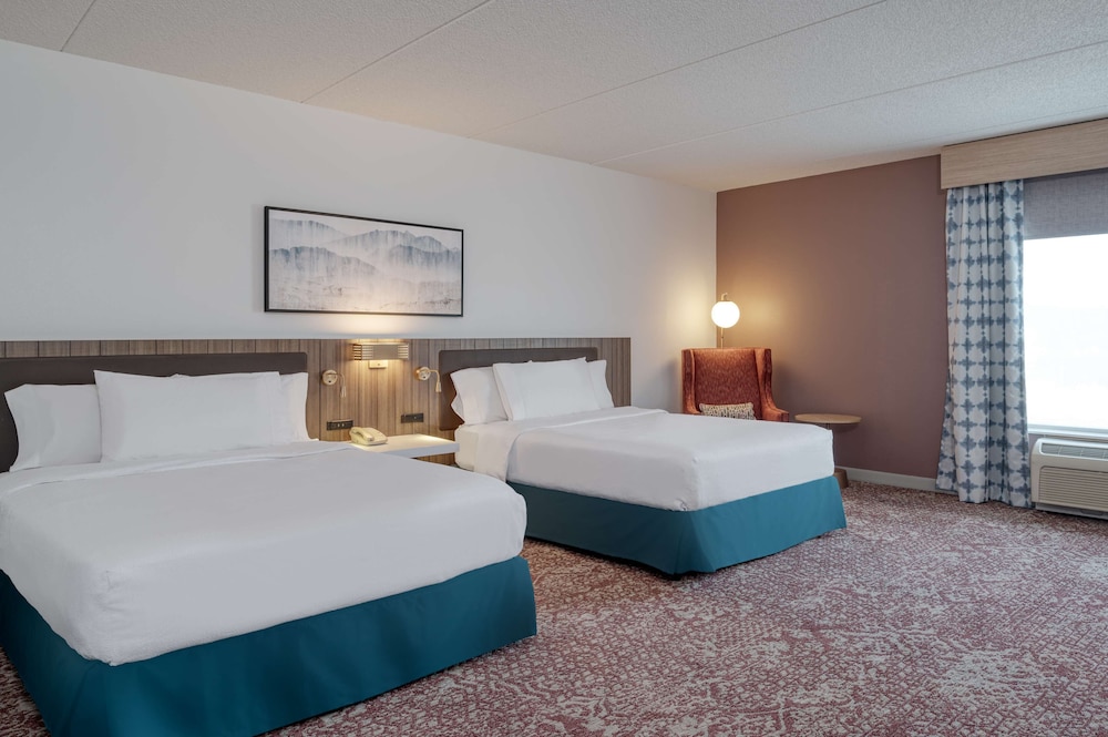 Hilton Garden Inn Clarksburg Bridgeport - photo 5