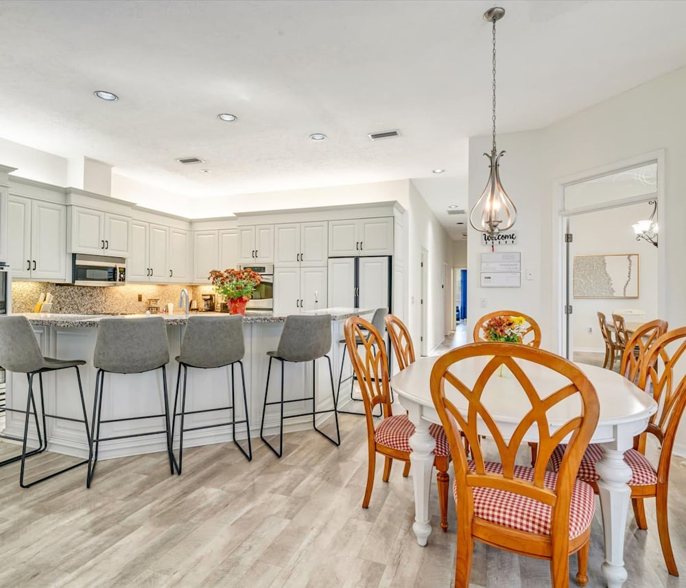 Siesta Key Marvel Pool SPA Deeded Beach Access - photo 60
