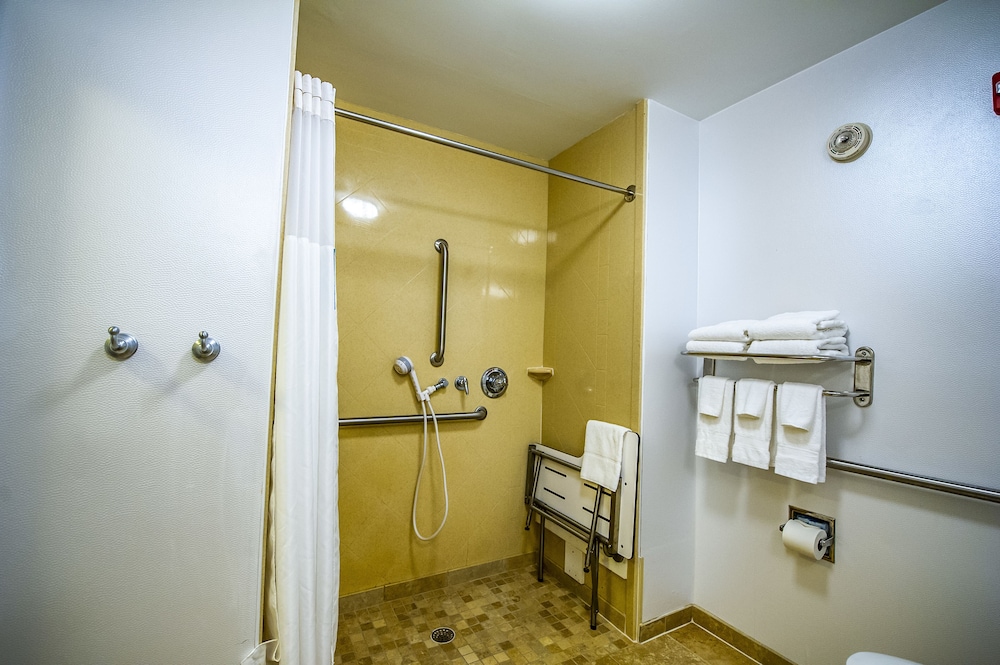 Hampton Inn South Kingstown Newport Area - photo 36