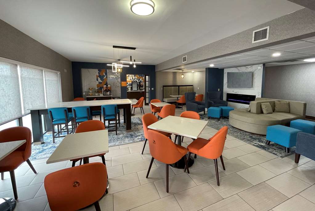 Quality Inn Fayetteville Regional Airport
