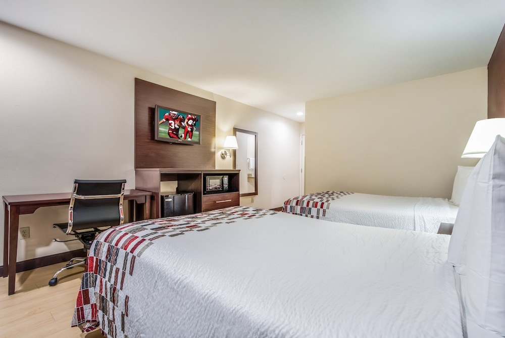 Red Roof Inn Phoenix North I 17 at Bell Rd - photo 2