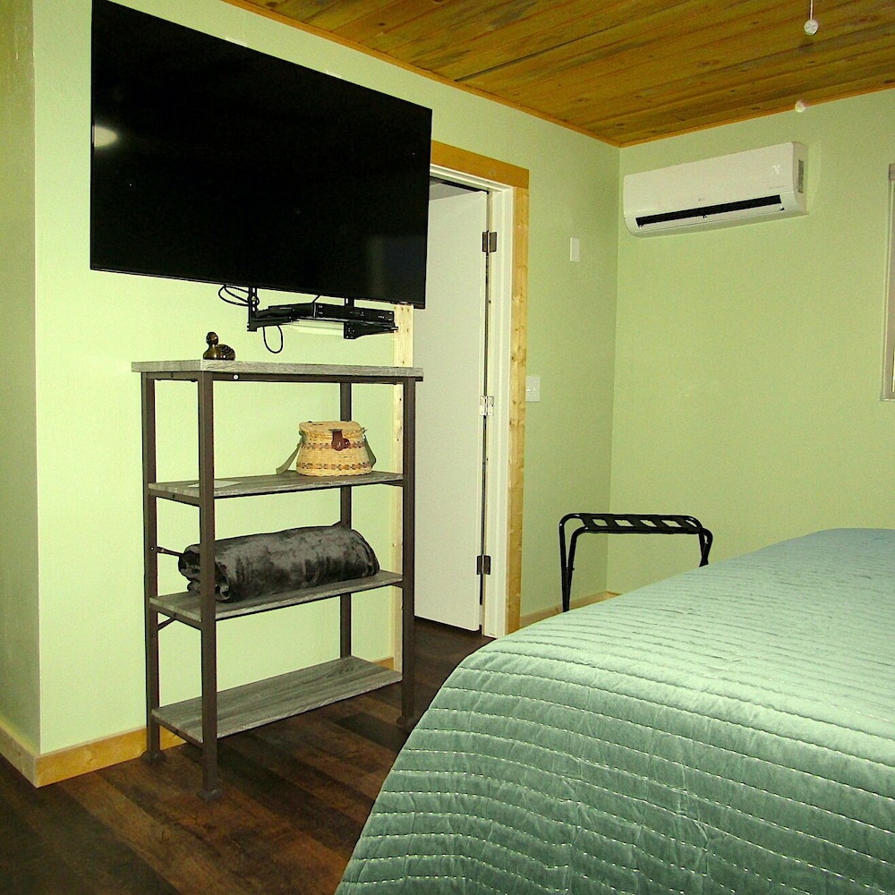 Rusty Buck Inn - photo 52