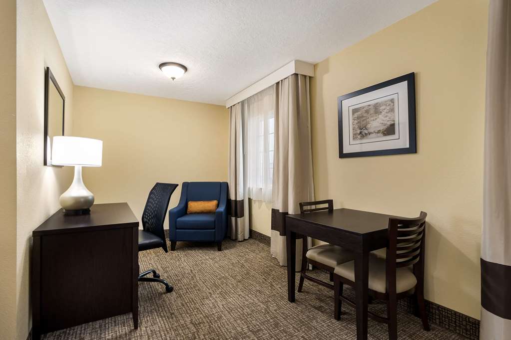 Comfort Inn Yankton SD - photo 31