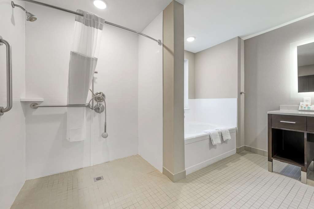 Comfort Inn & Suites Clarksville Louisville North - photo 19