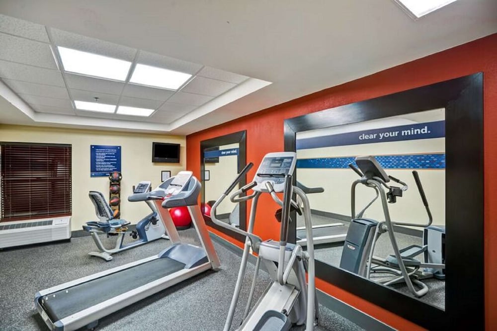 Hampton Inn Albany Wolf Road - photo 26