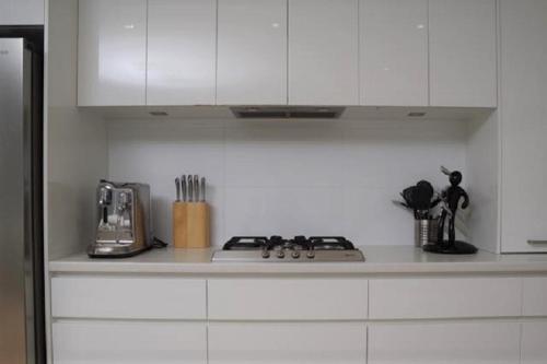 Relax at 36 — Brentwood — photo 3