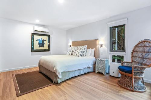Dual Living Amongst The Rainforest Little Cove — Noosa Heads