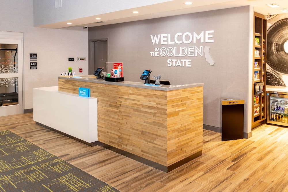 Hampton Inn by Hilton Selma - photo 8