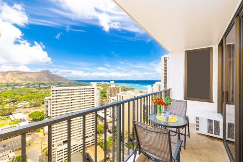 Beautiful Ocean and Diamond Head Views with Parking — 4-Star Luxury Hotel in Honolulu, United States