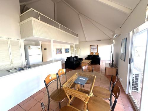 Osprey Holiday Village Unit 123 in Exmouth, Australia