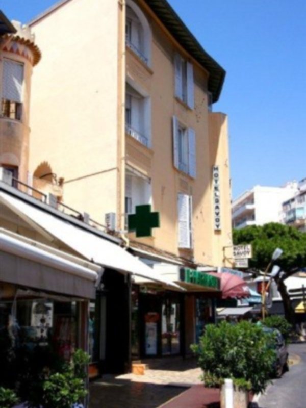 Le Savoy Hotel in Antibes, France