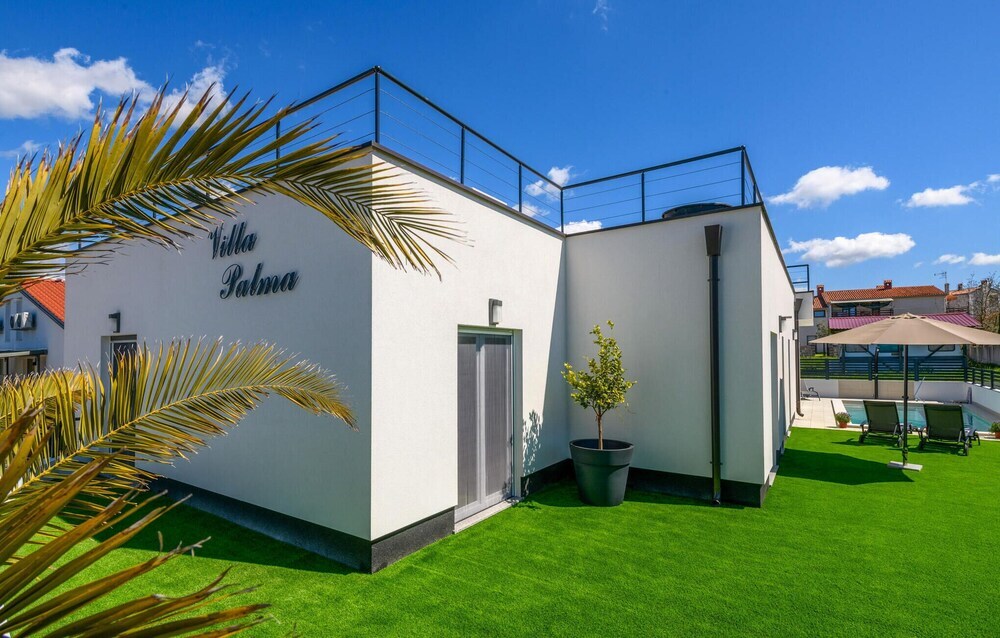 Cozy Home In Peroj With Wifi — 5-Star Luxury Hotel in Vodnjan, Croatia