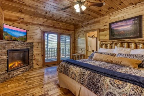 Living The Dream Mtn Views Theater Room 560 FREE tickets each paid day - photo 18