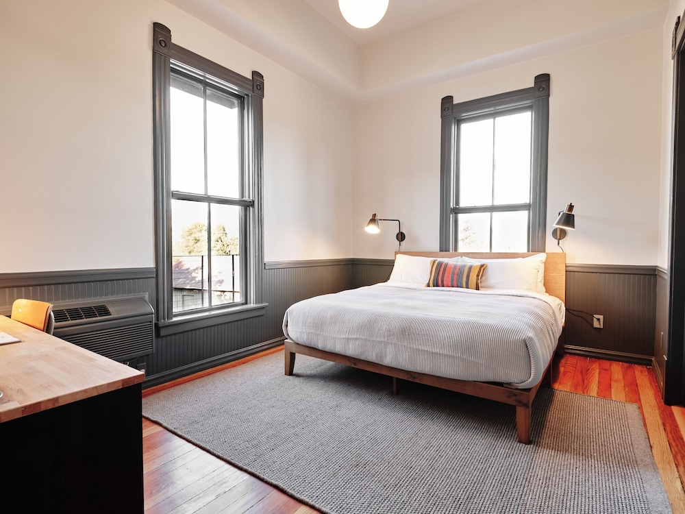 Thatcher Hotel - photo 6