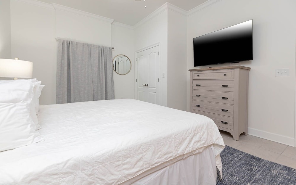 Phoenix Gulf Tower 2503 3 Bedroom Condo - photo 10