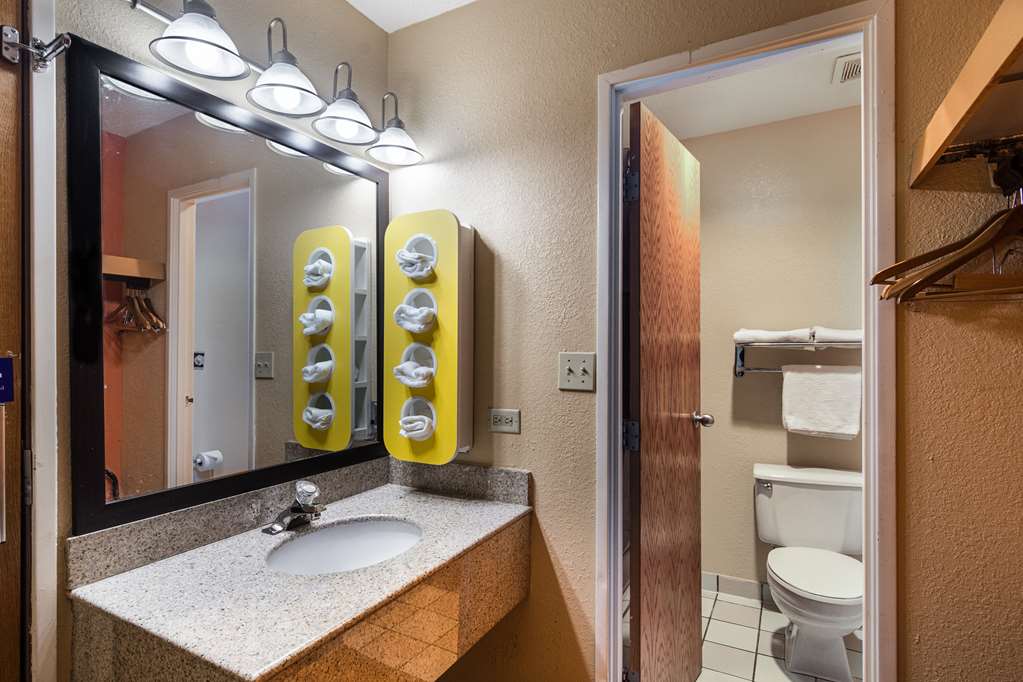 Motel 6 Libertyville IL - photo 23