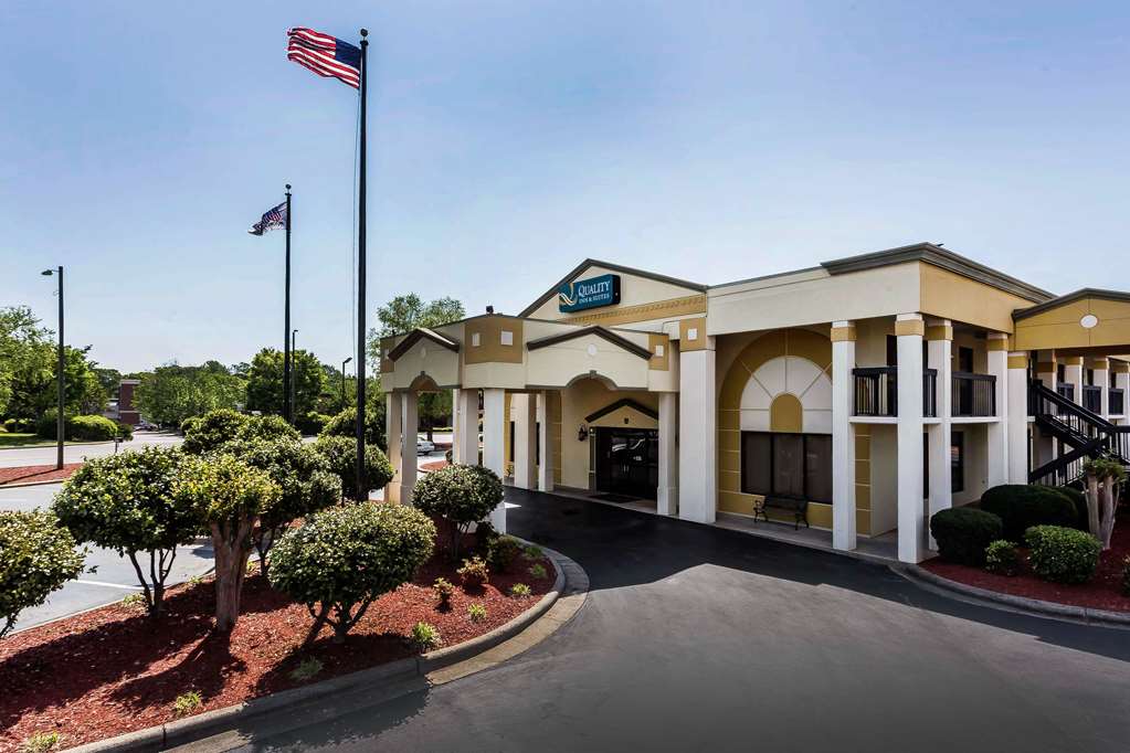 Quality Inn & Suites Mooresville Lake Norman - photo 3