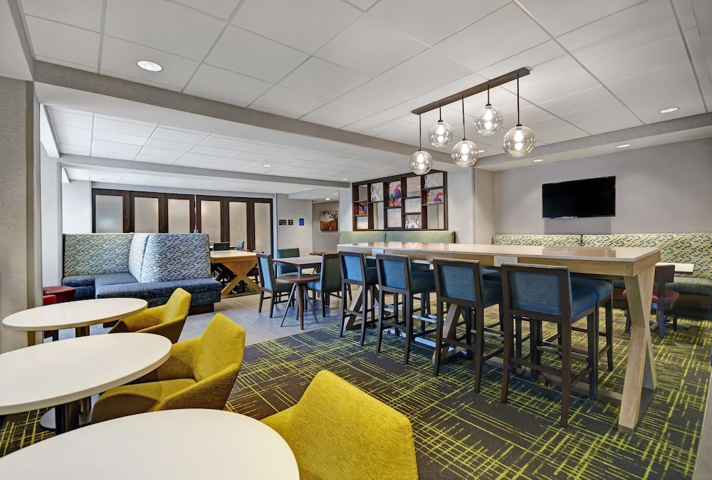 Hampton Inn Cave City KY - photo 33