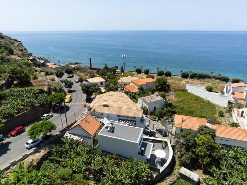 CasaMar - carbon neutral hotel in Calheta