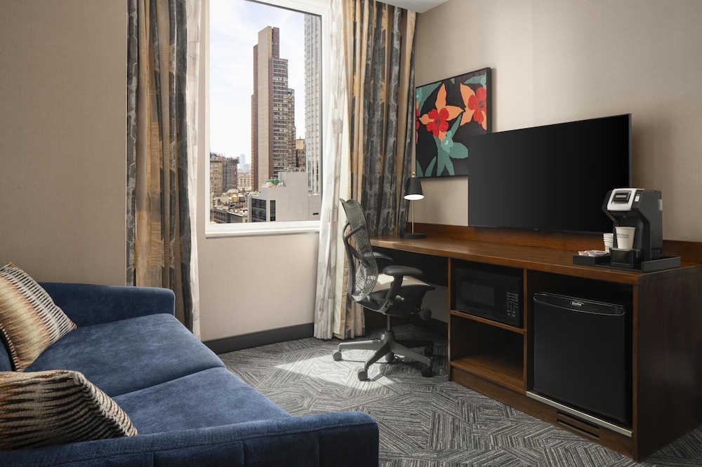 Hilton Garden Inn New York Midtown Park Ave - photo 25