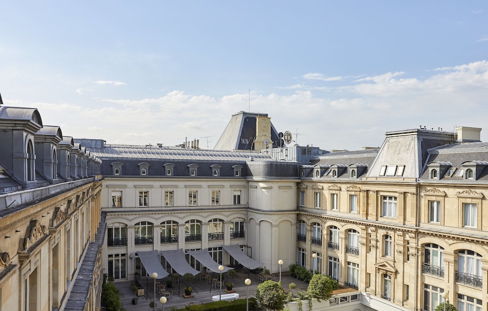 Crowne Plaza Paris Republique by IHG