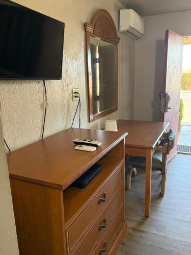 Apple Valley Motel - photo 16