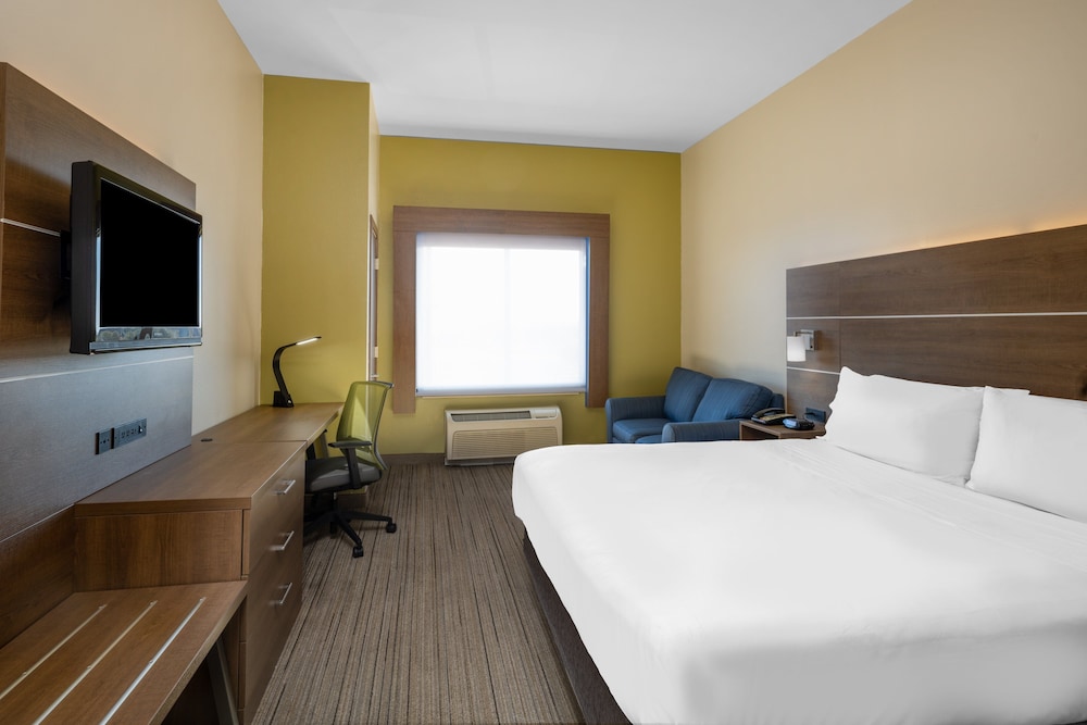Holiday Inn Express & Suites Dallas East Fair Park by IHG - photo 15