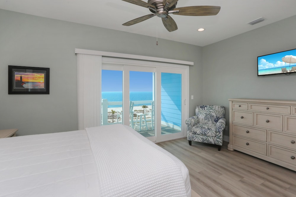 Great Sunsets II by Pristine Properties Vacation Rentals — 4-Star Luxury Hotel in Mexico Beach, United States