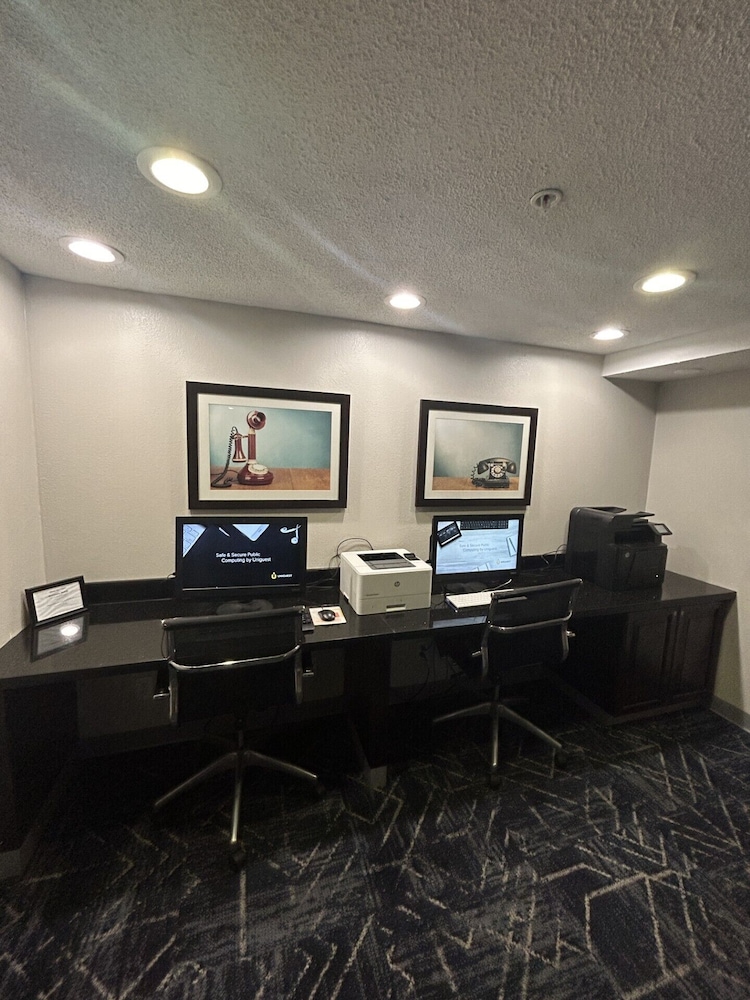 Comfort Inn Newport News Hampton I 64 - photo 26