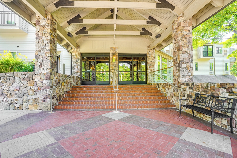 Hike Bike & Explore: Wintergreen Resort Condo - photo 19