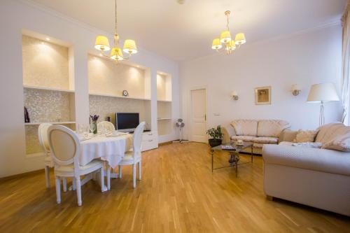 Historic Central Apartment — 4-Star Luxury Hotel in Vilnius, Lithuania
