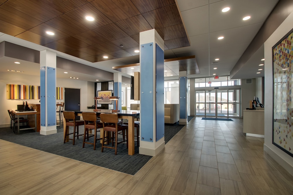 Holiday Inn Express & Suites Mount Vernon by IHG - photo 30