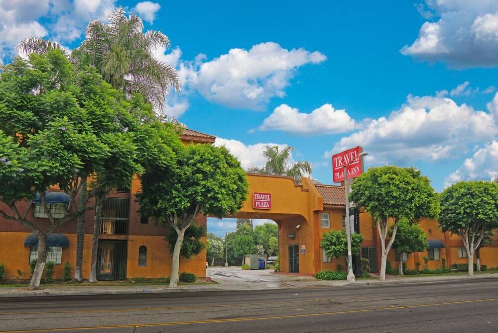 Travel Plaza Inn - photo 41