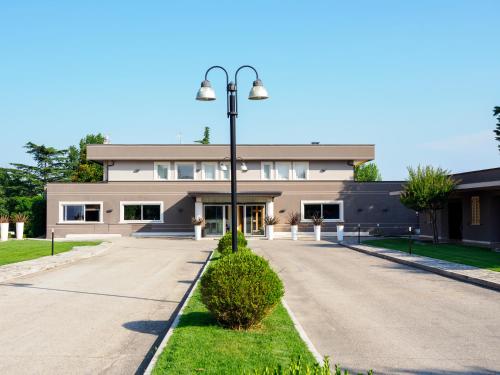 Hotel Altamira — Orsogna