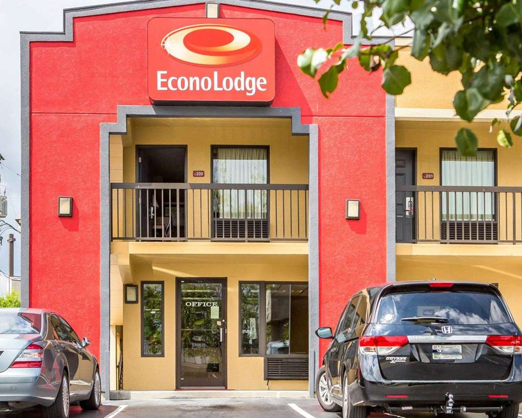 Econo Lodge Knoxville North — Knoxville