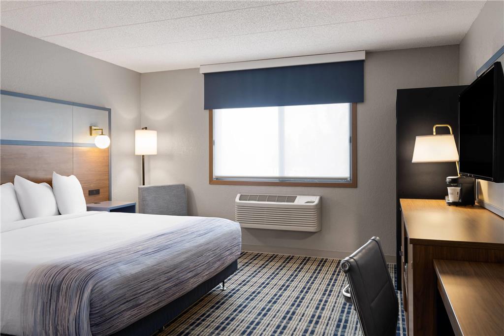 AmericInn by Wyndham Alexandria - photo 12