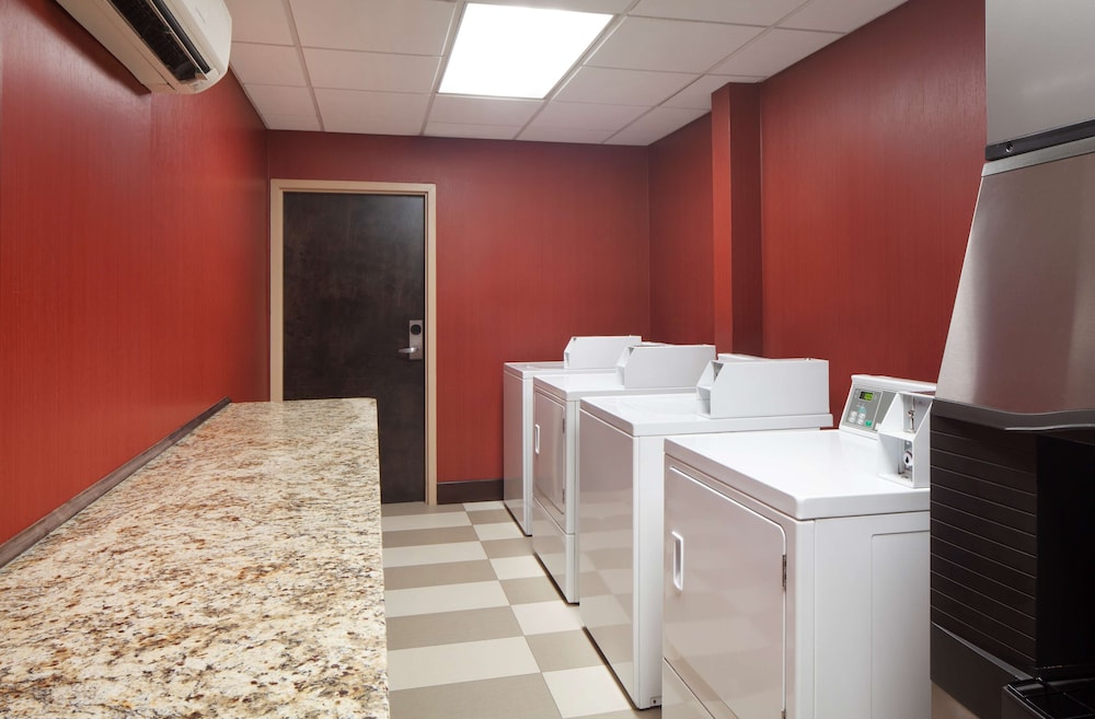 Hampton Inn Charleston Southridge - photo 39