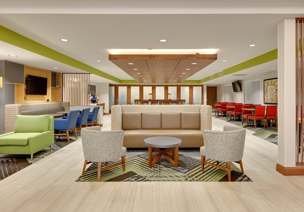 Holiday Inn Express Mitchell by IHG - photo 38