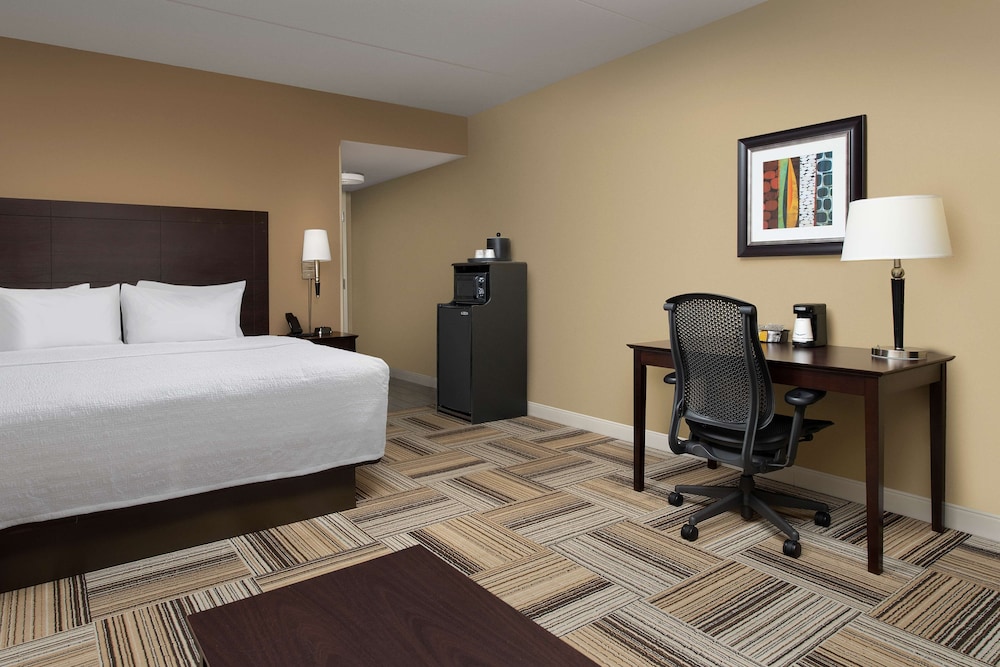 Hampton Inn Knoxville East - photo 5
