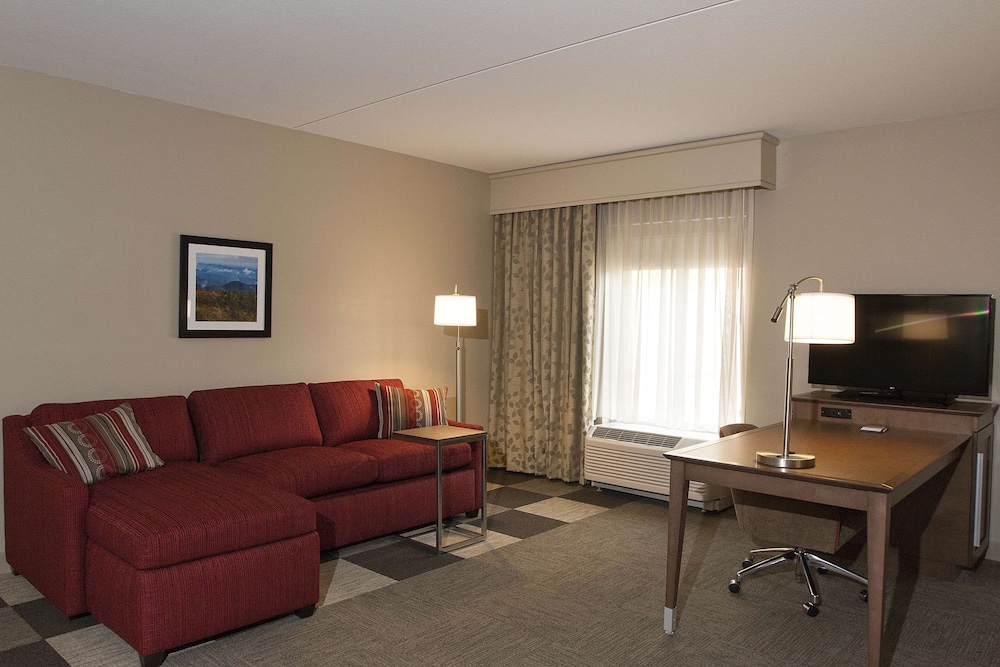 Hampton Inn & Suites Boone - photo 14