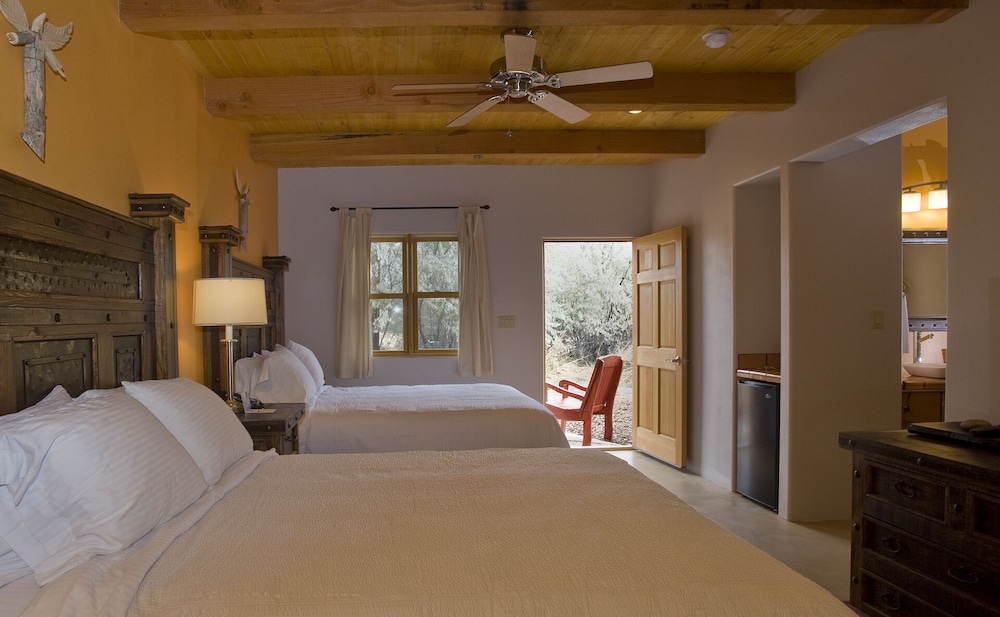 The Abiquiu Inn - photo 56