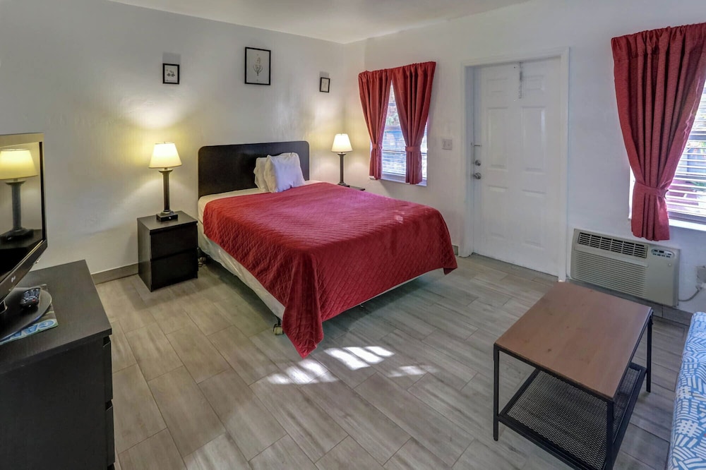 Richard's Motel Extended Stay - photo 20