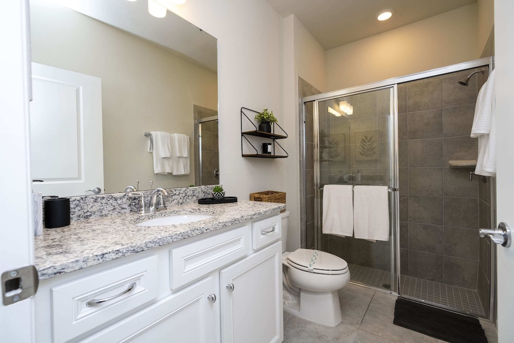Stunning 5Bd w Pool @ Windsor Island Resort 3814 - photo 34