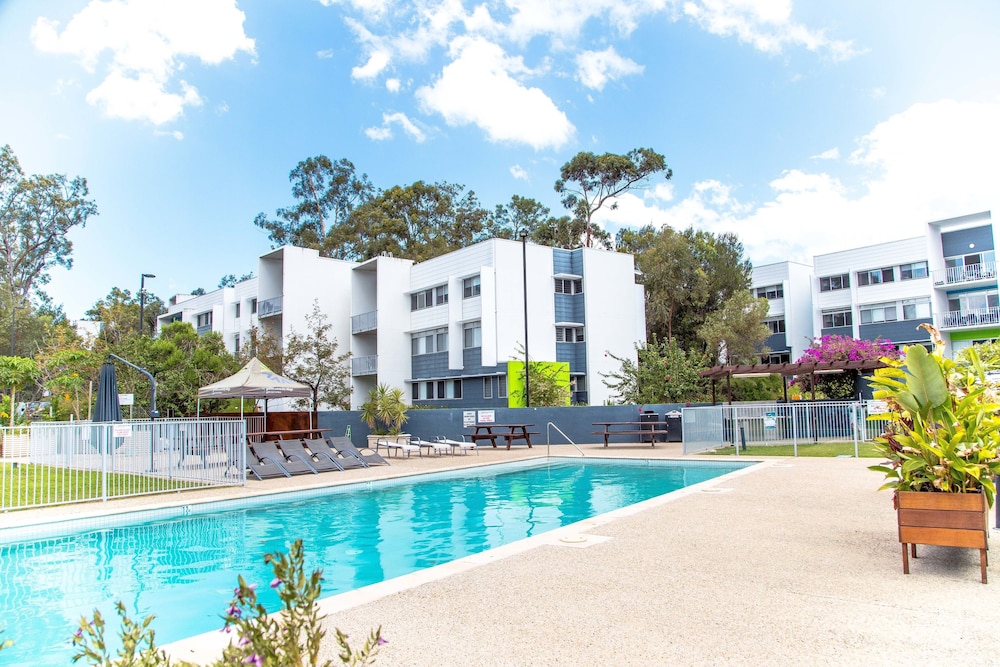 Griffith University Village - carbon neutral hotel in Southport