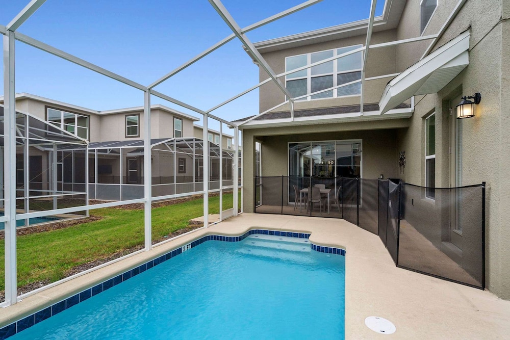 Chic Spacious 5BR Retreat Near Disney - photo 57