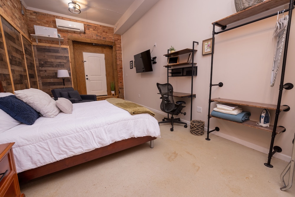 Hartwell Suites - photo 40